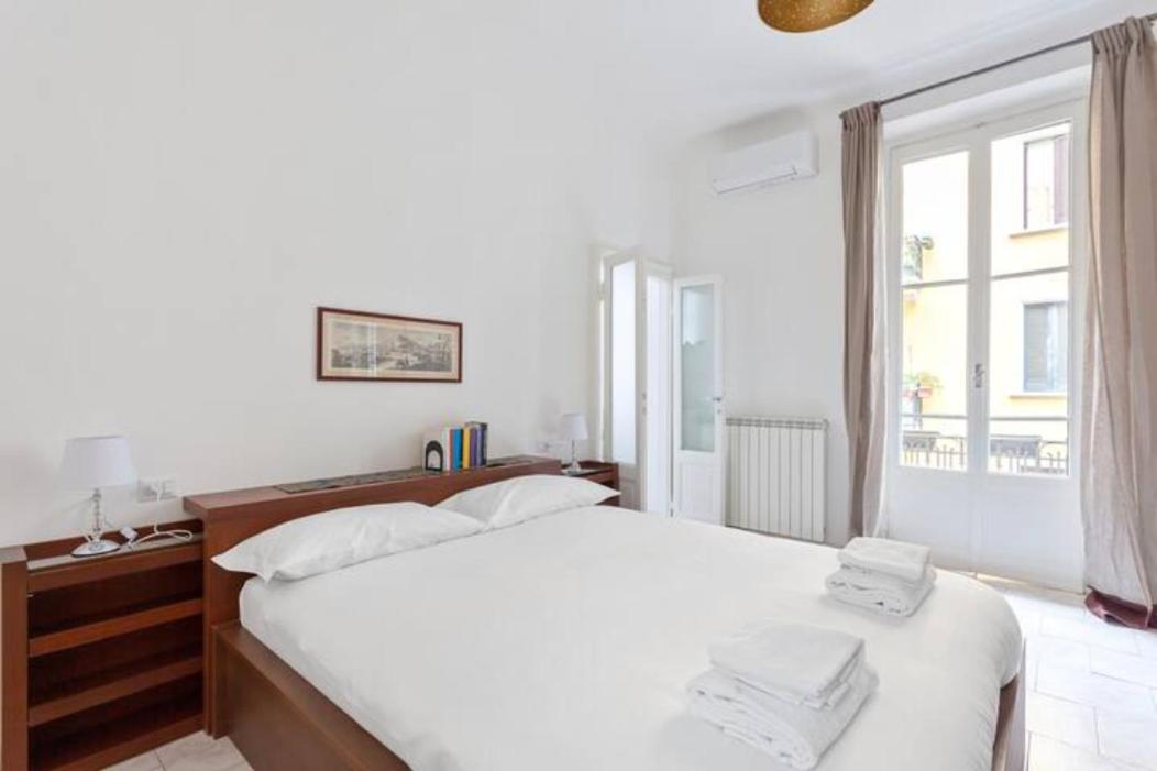 Isola And Zara Comfortable Apartment Милан Экстерьер фото
